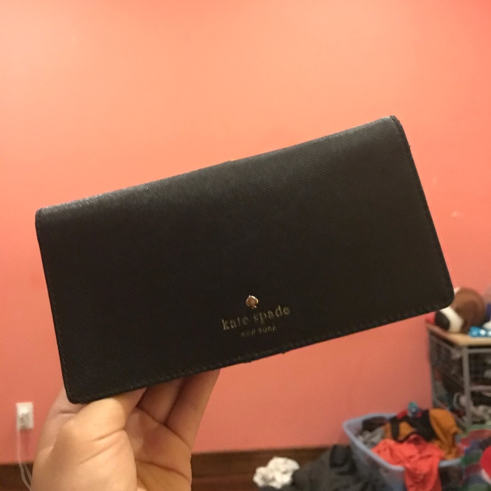 Black Kate Spade crossbody wallet